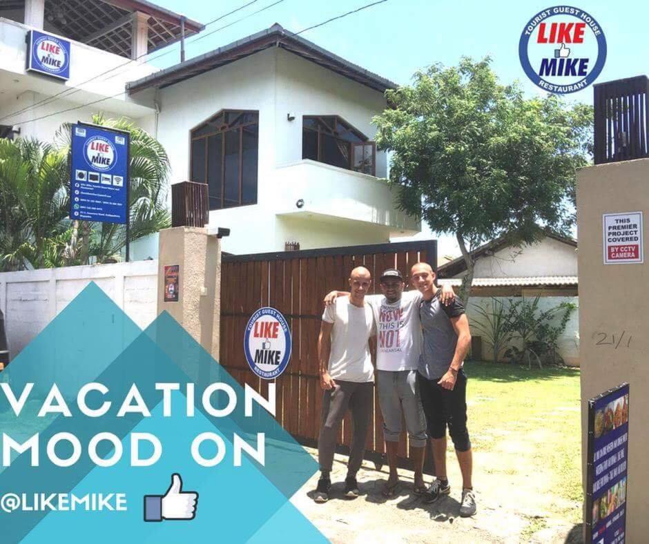 Like Mike Tourist Guest House & Restaurant 니곰보 외부 사진
